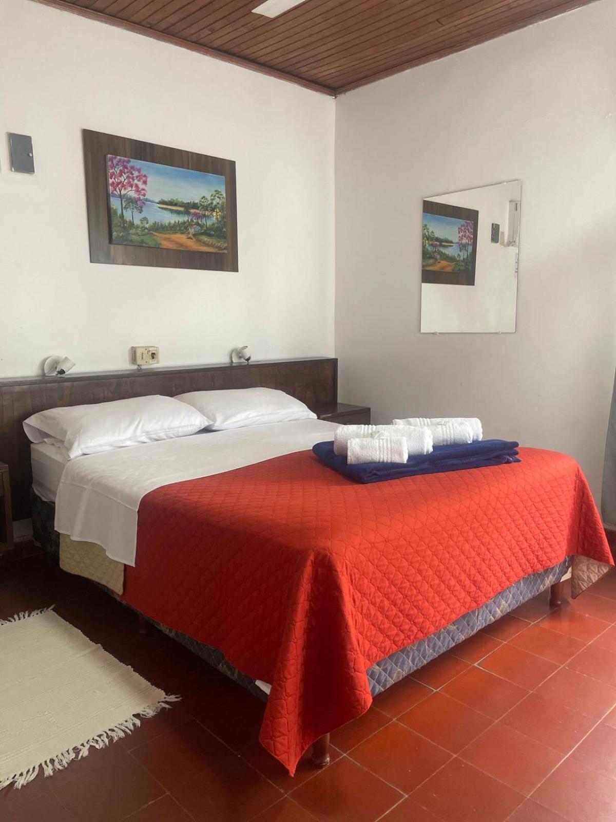 Hotel Residencial Marlis Posadas Εξωτερικό φωτογραφία