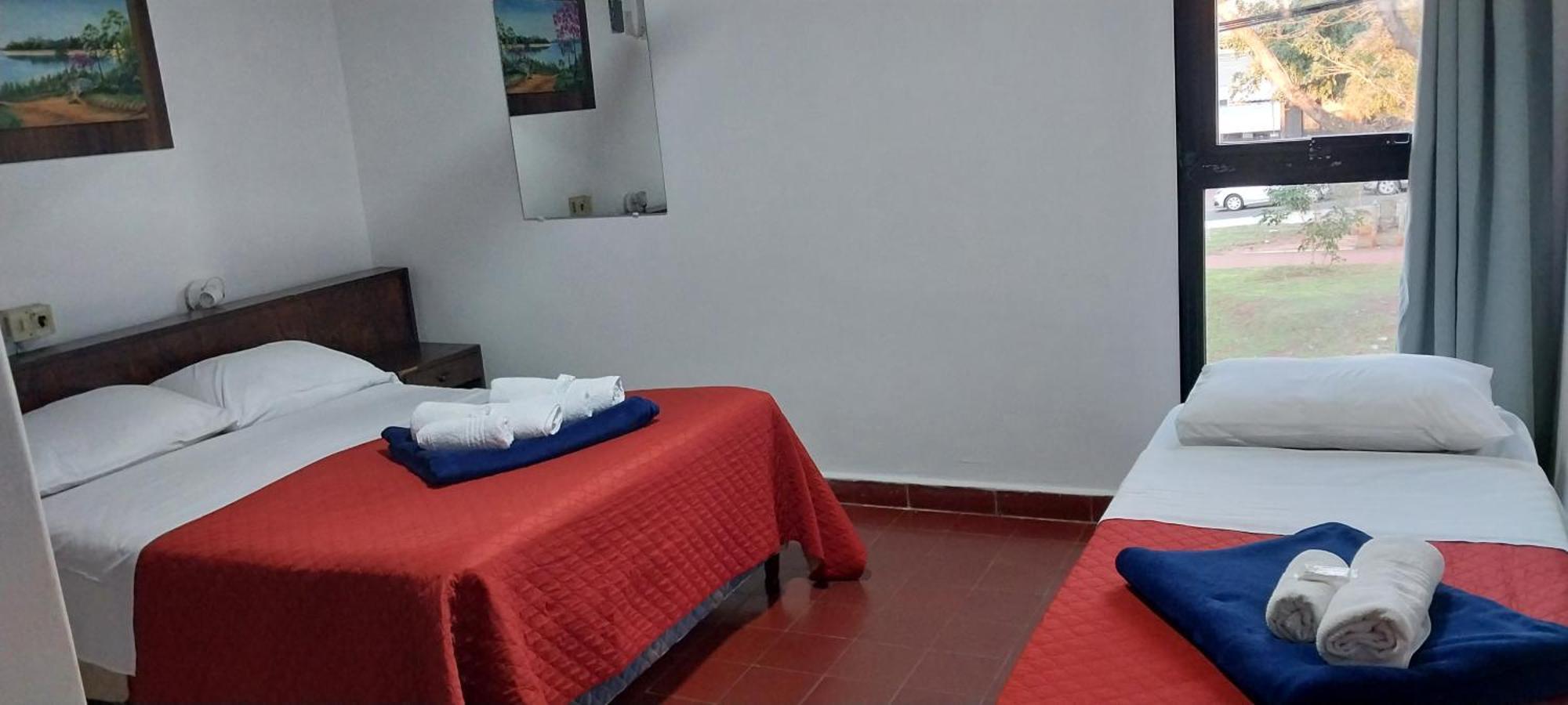 Hotel Residencial Marlis Posadas Εξωτερικό φωτογραφία